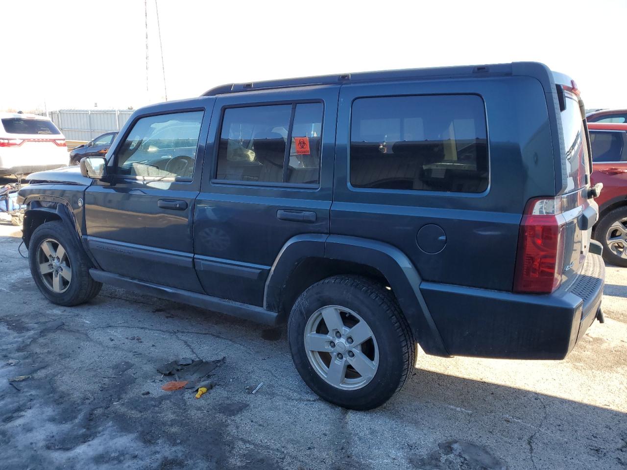 2006 Jeep Commander - Image 2