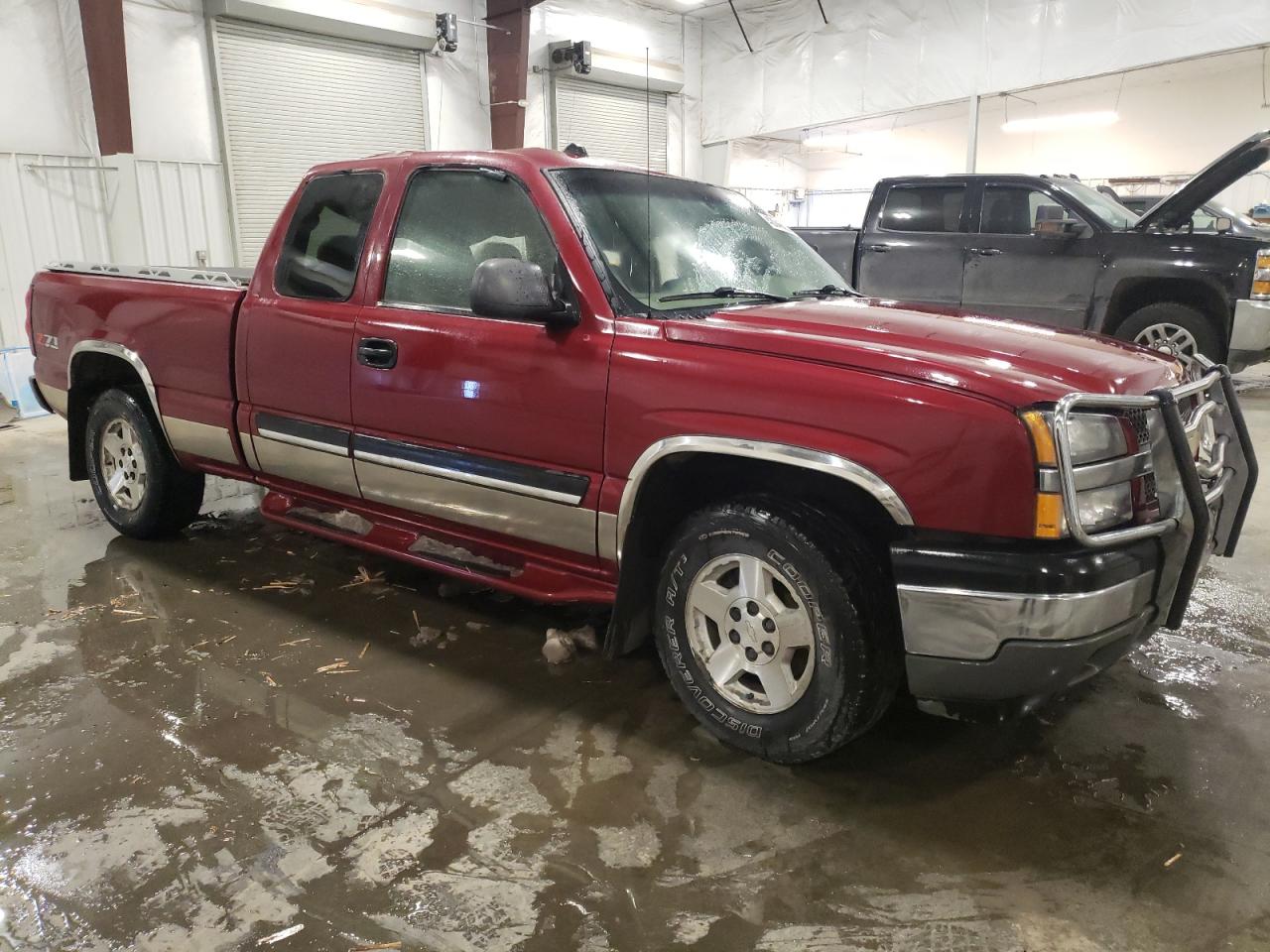 2005 Chevrolet Silverado - Image 4