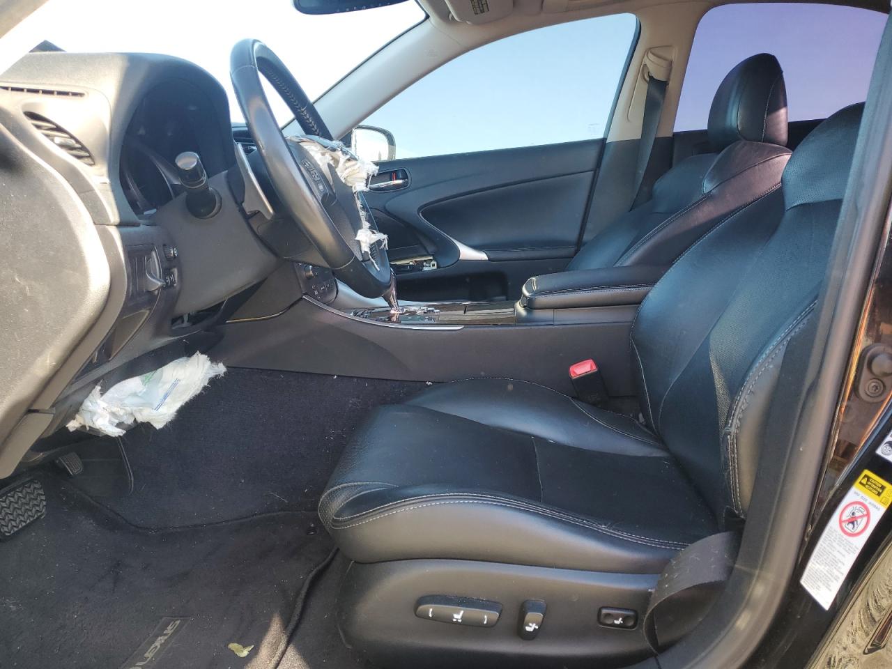 2010 Lexus IS - Image 7