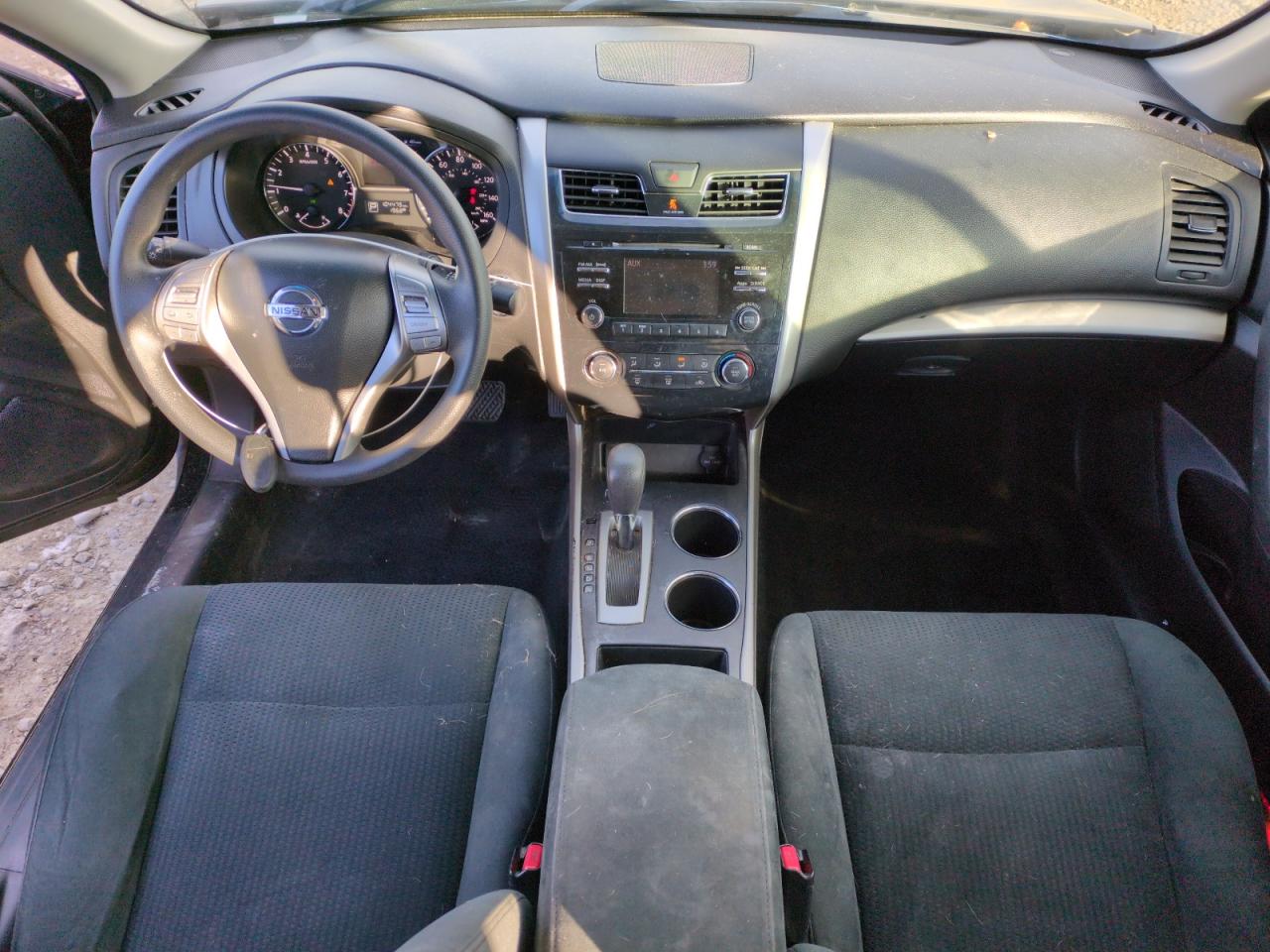2015 Nissan Altima - Image 8