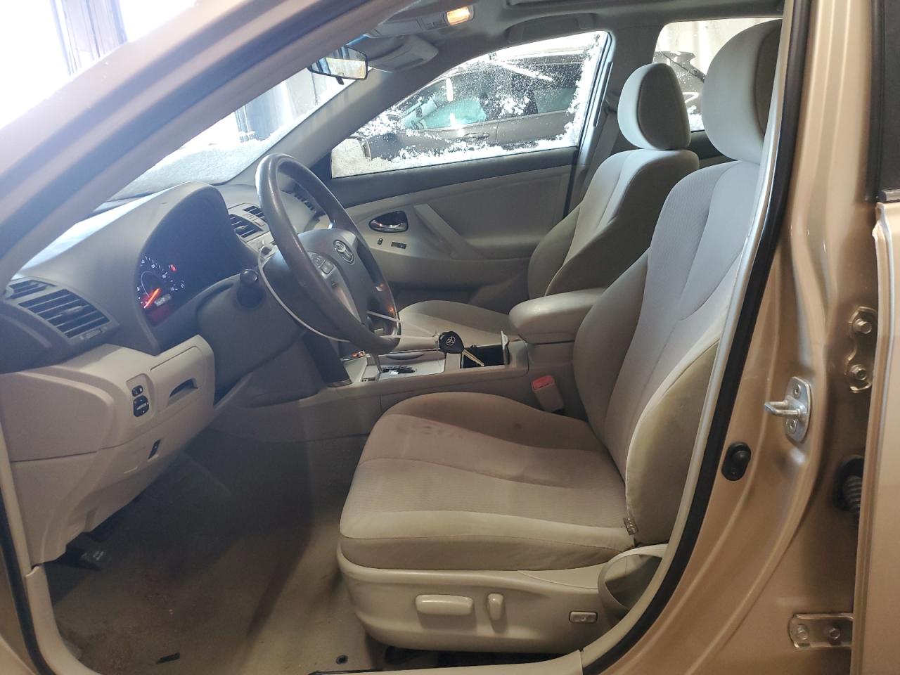 2011 Toyota Camry - Image 7