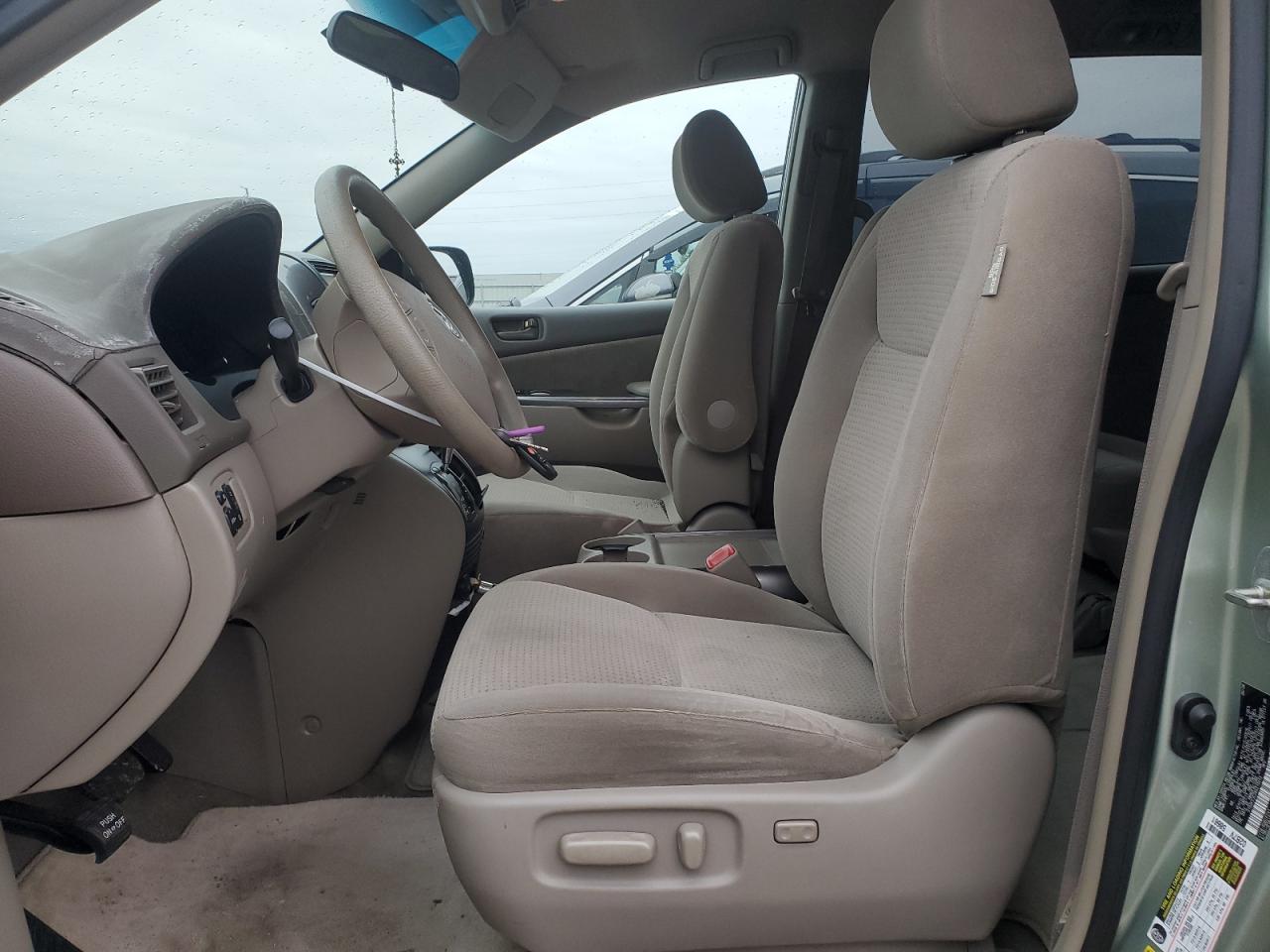 2008 Toyota Sienna - Image 7