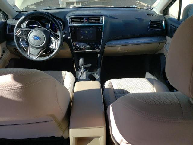  SUBARU OUTBACK 2018 Зеленый