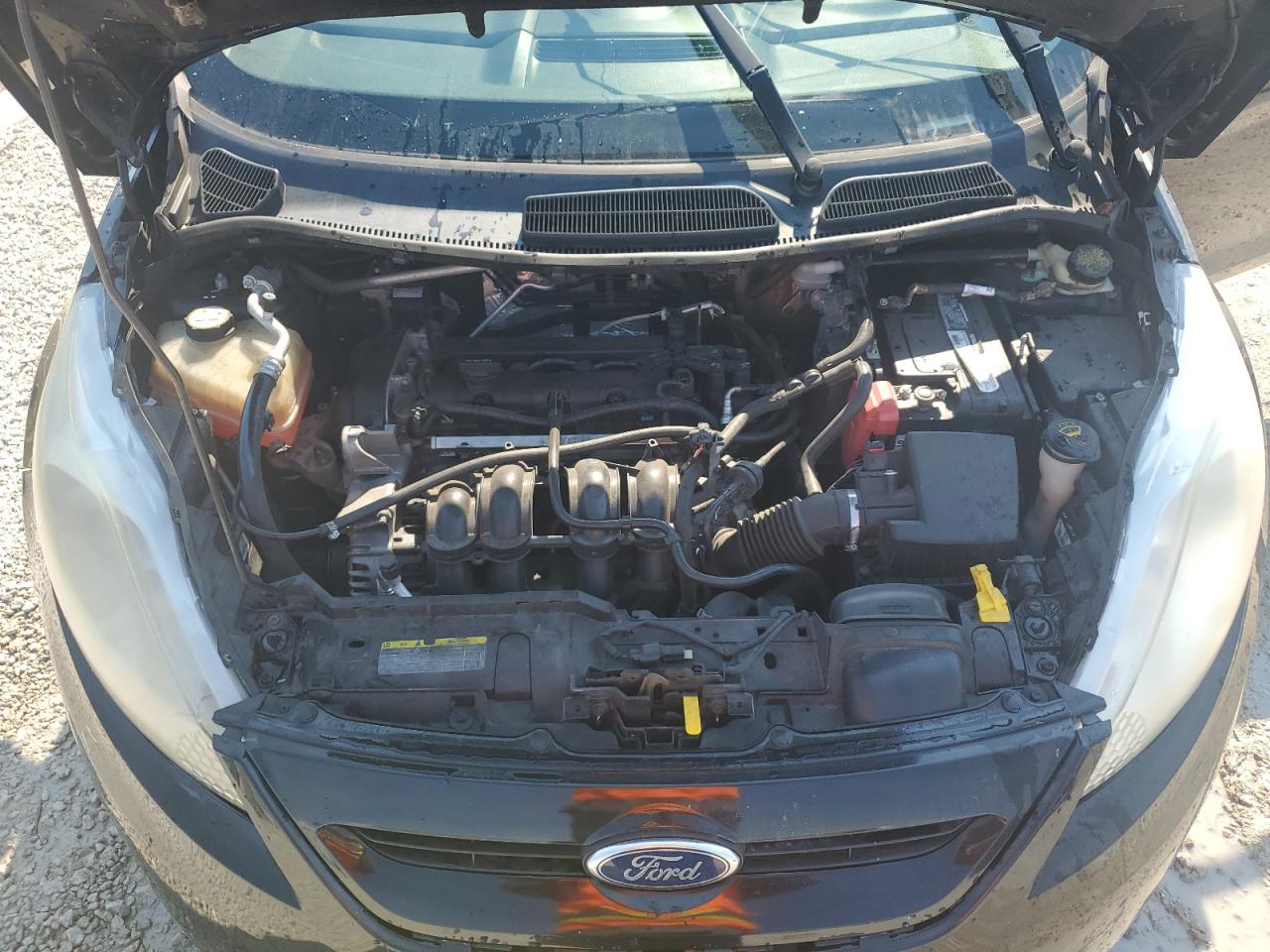 2011 Ford Fiesta - Image 11