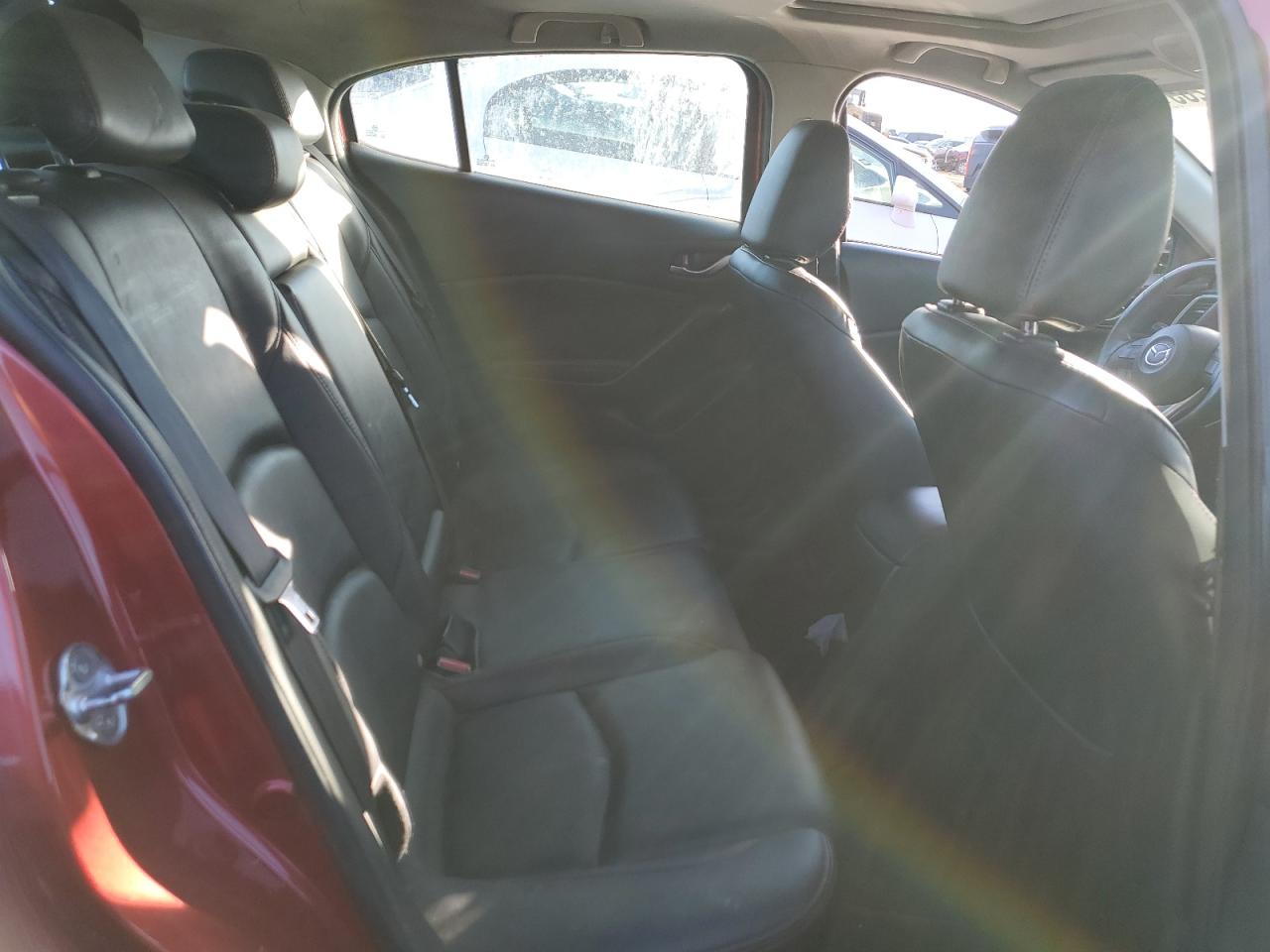 2016 Mazda 3 - Image 10