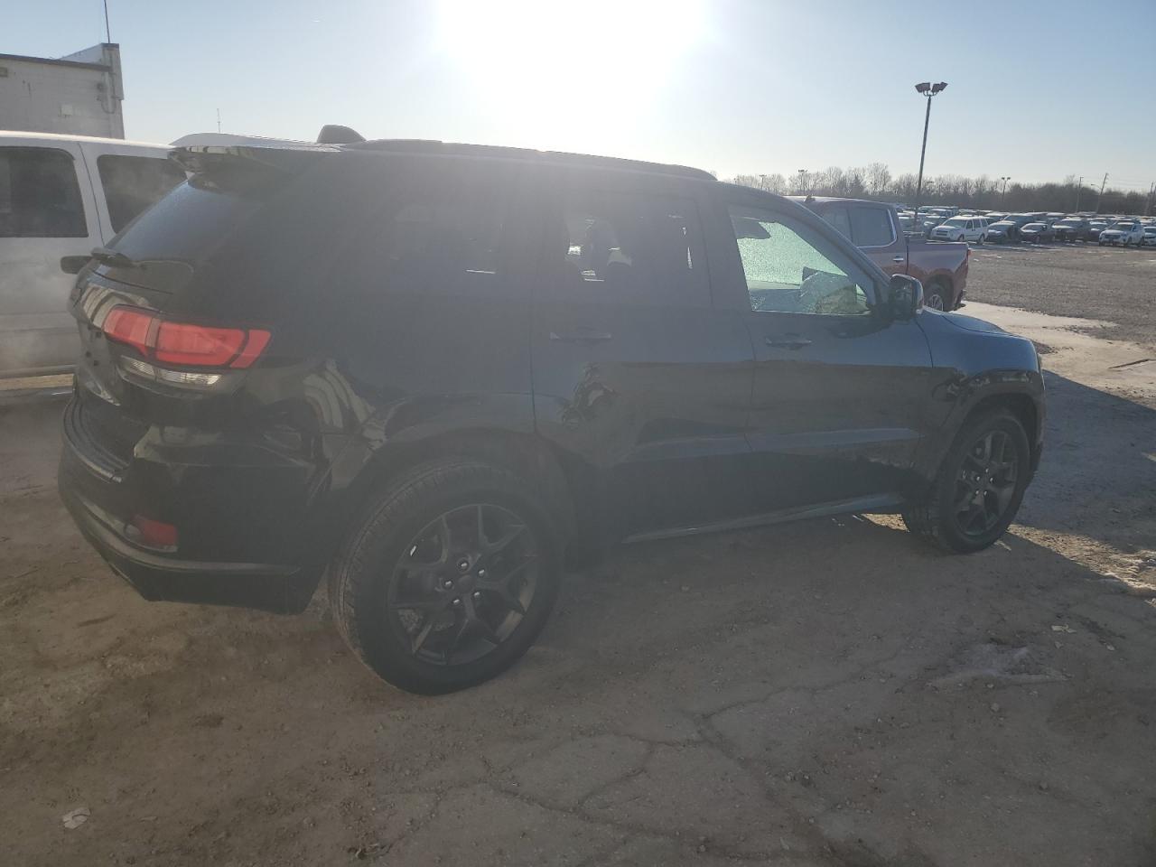 2019 Jeep Grand Cherokee - Image 3