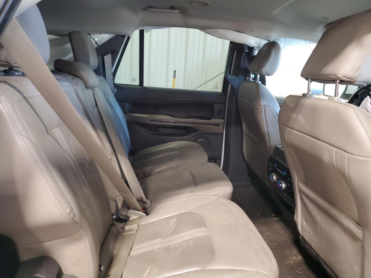 2021 Ford Expedition - Image 11