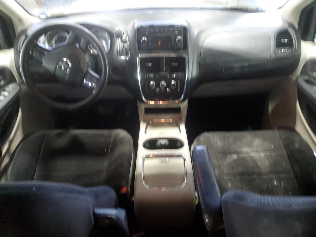 2014 Dodge Caravan - Image 8