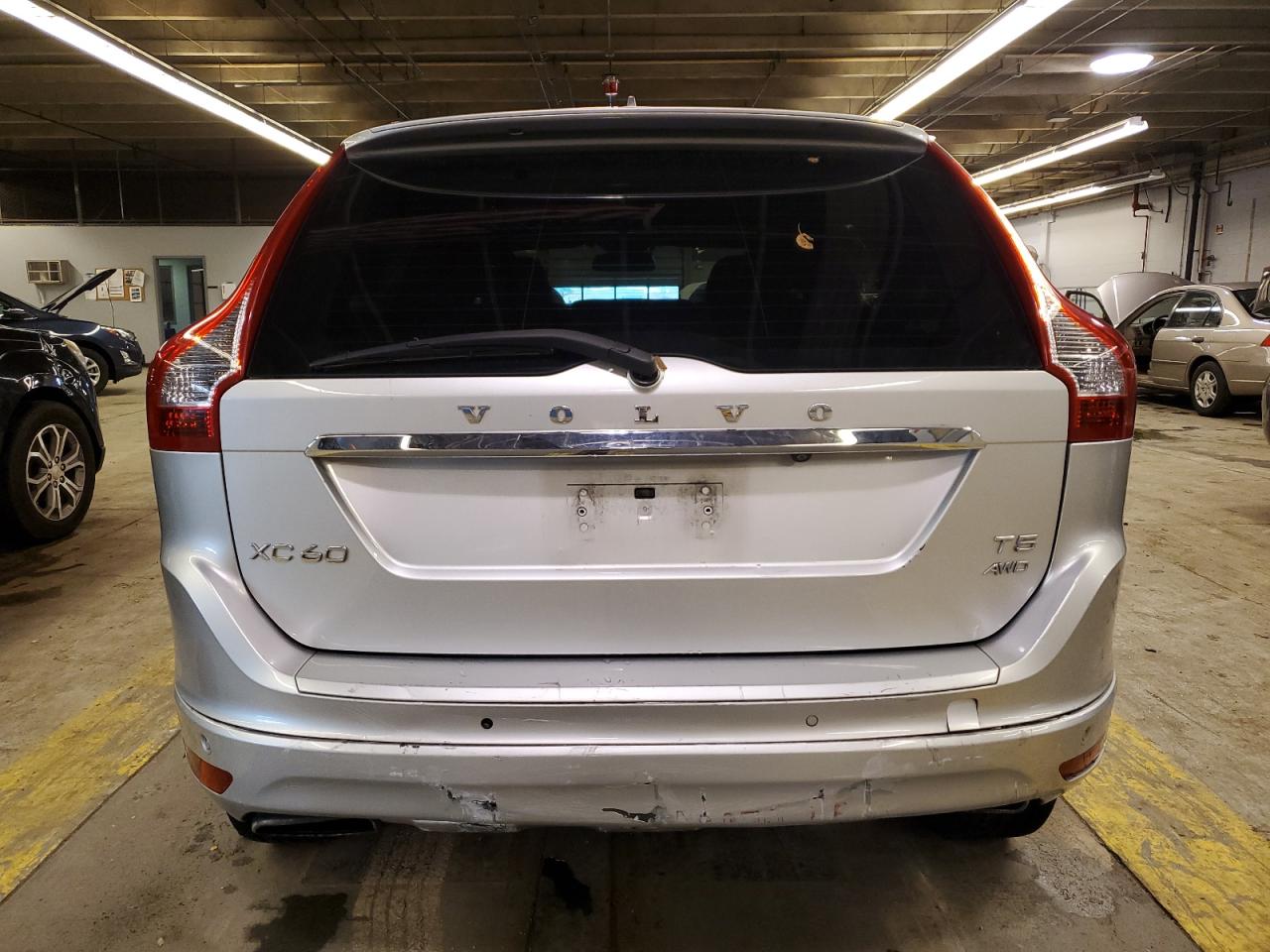 2015 Volvo XC60 - Image 6
