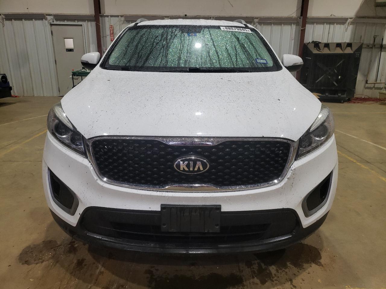 VIN 5XYPG4A39GG033738 2016 KIA SORENTO no.5