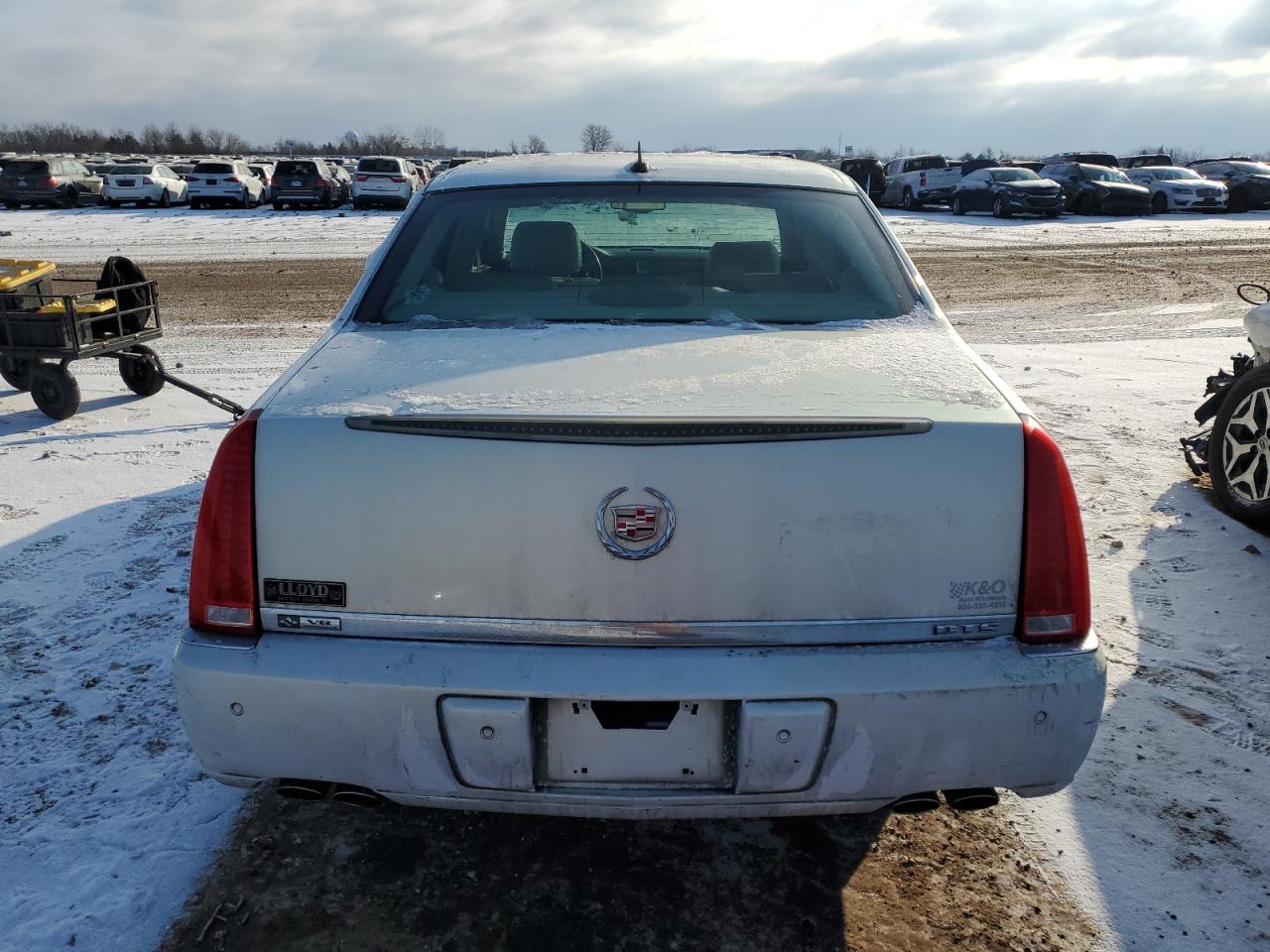 2007 Cadillac DTS - Image 6