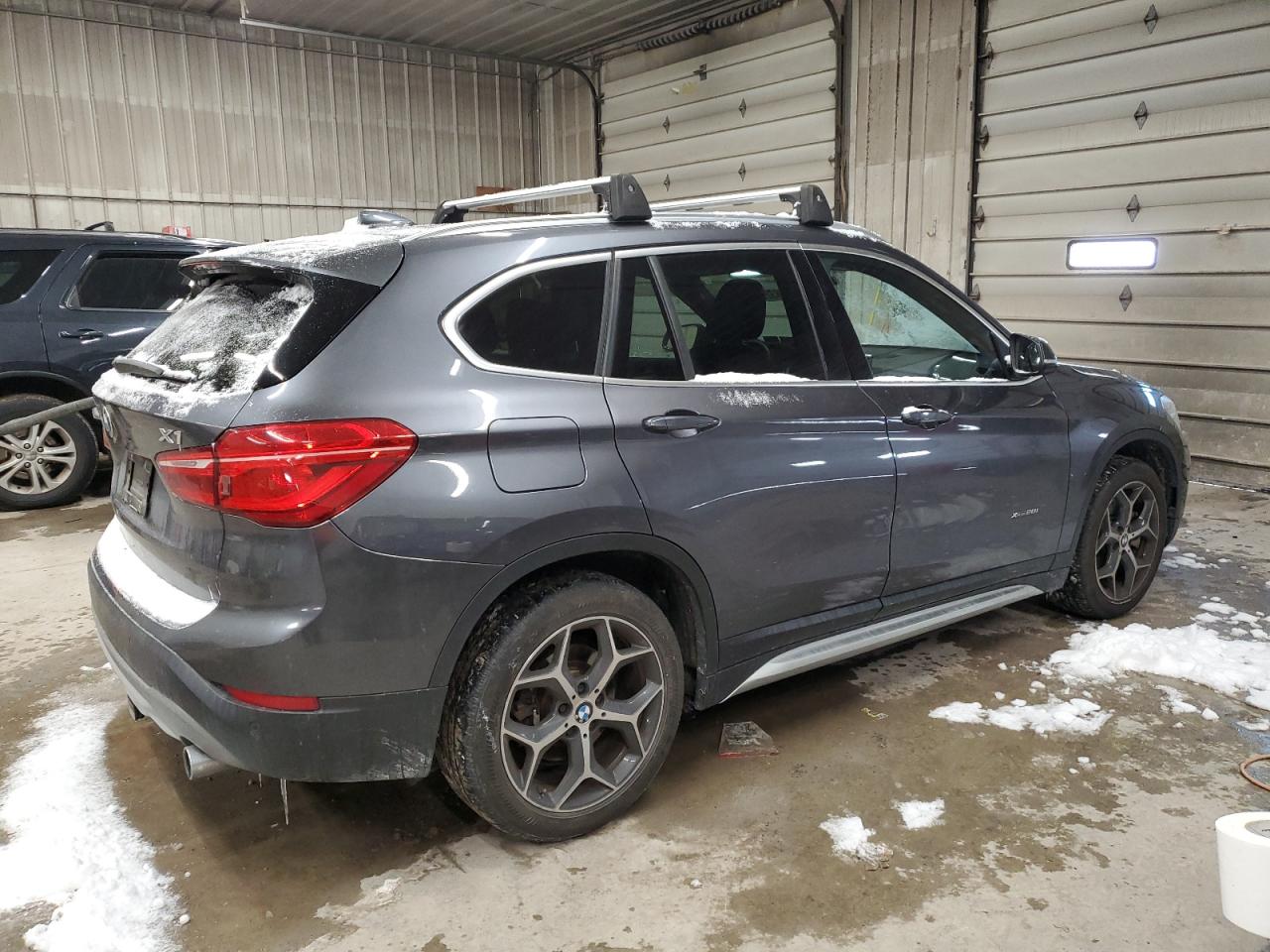 2017 BMW X1 - Image 3