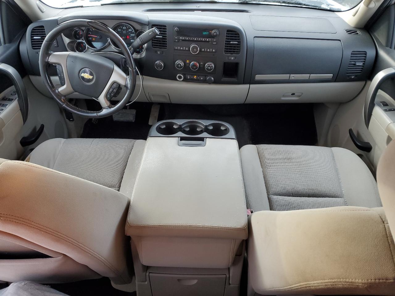 2011 Chevrolet Silverado - Image 8
