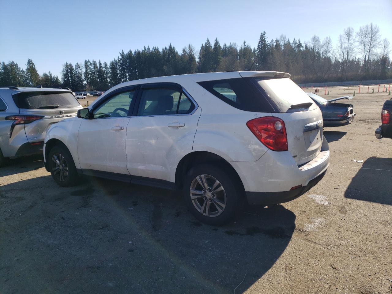 2010 Chevrolet Equinox - Image 2