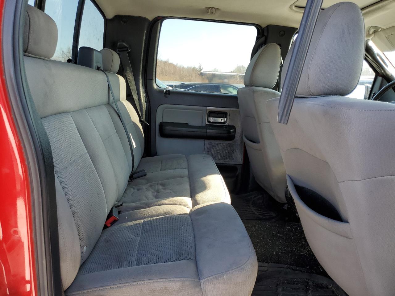 2006 Ford F-150 - Image 10