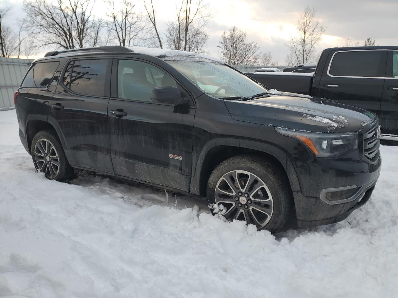 2019 GMC Acadia - Image 4
