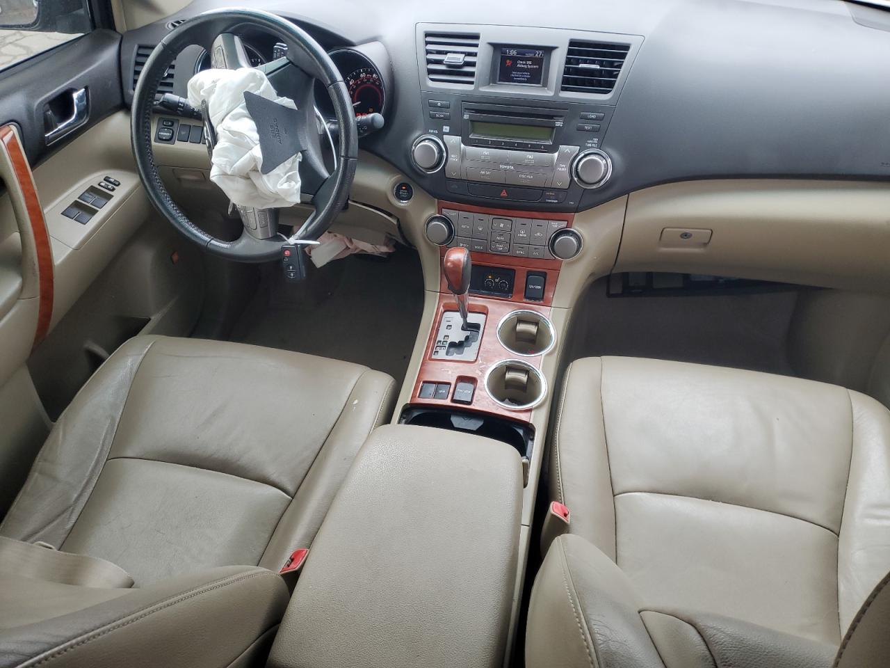 2010 Toyota Highlander - Image 8