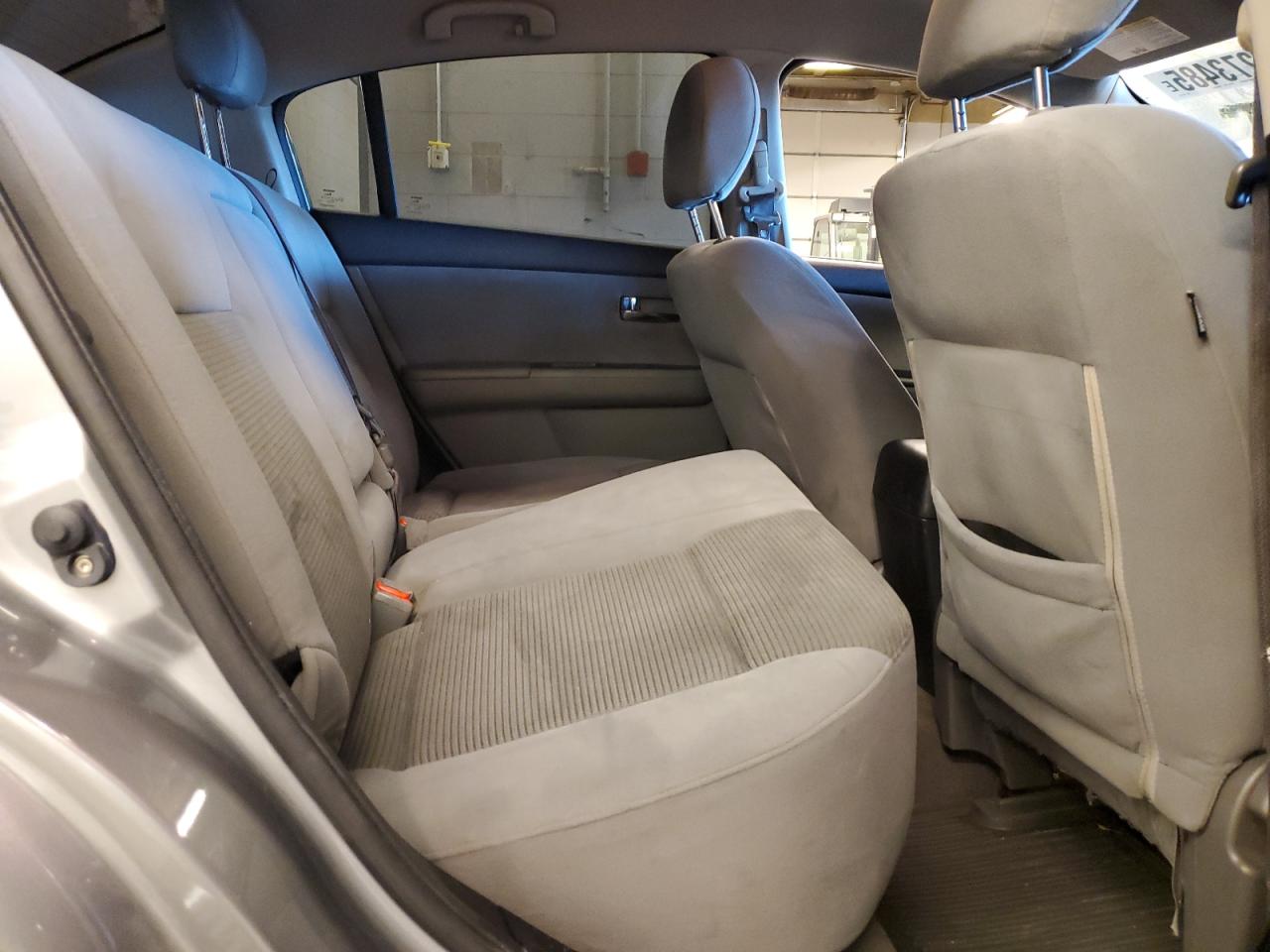 2012 Nissan Sentra - Image 10