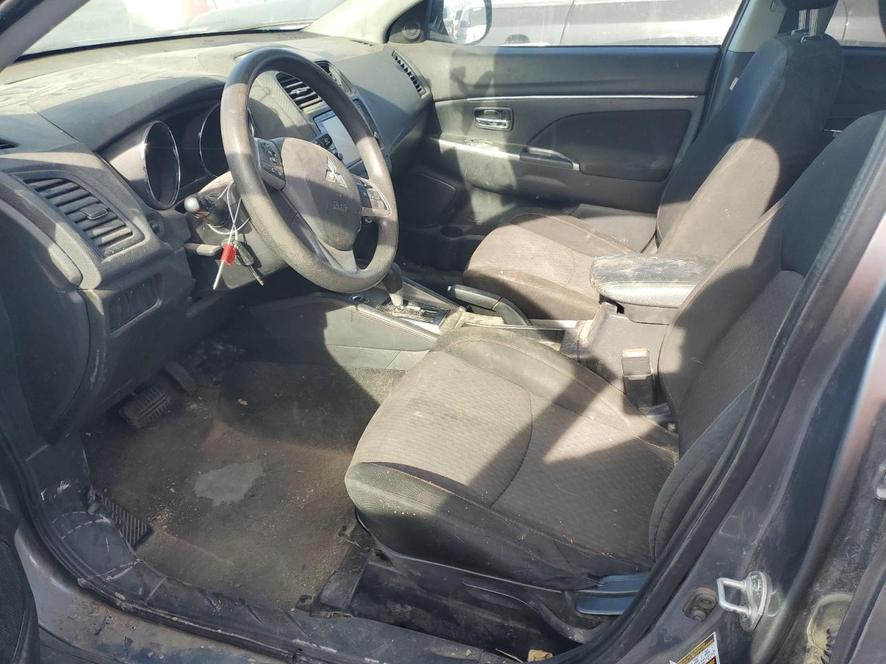 2019 Mitsubishi Outlander - Image 7