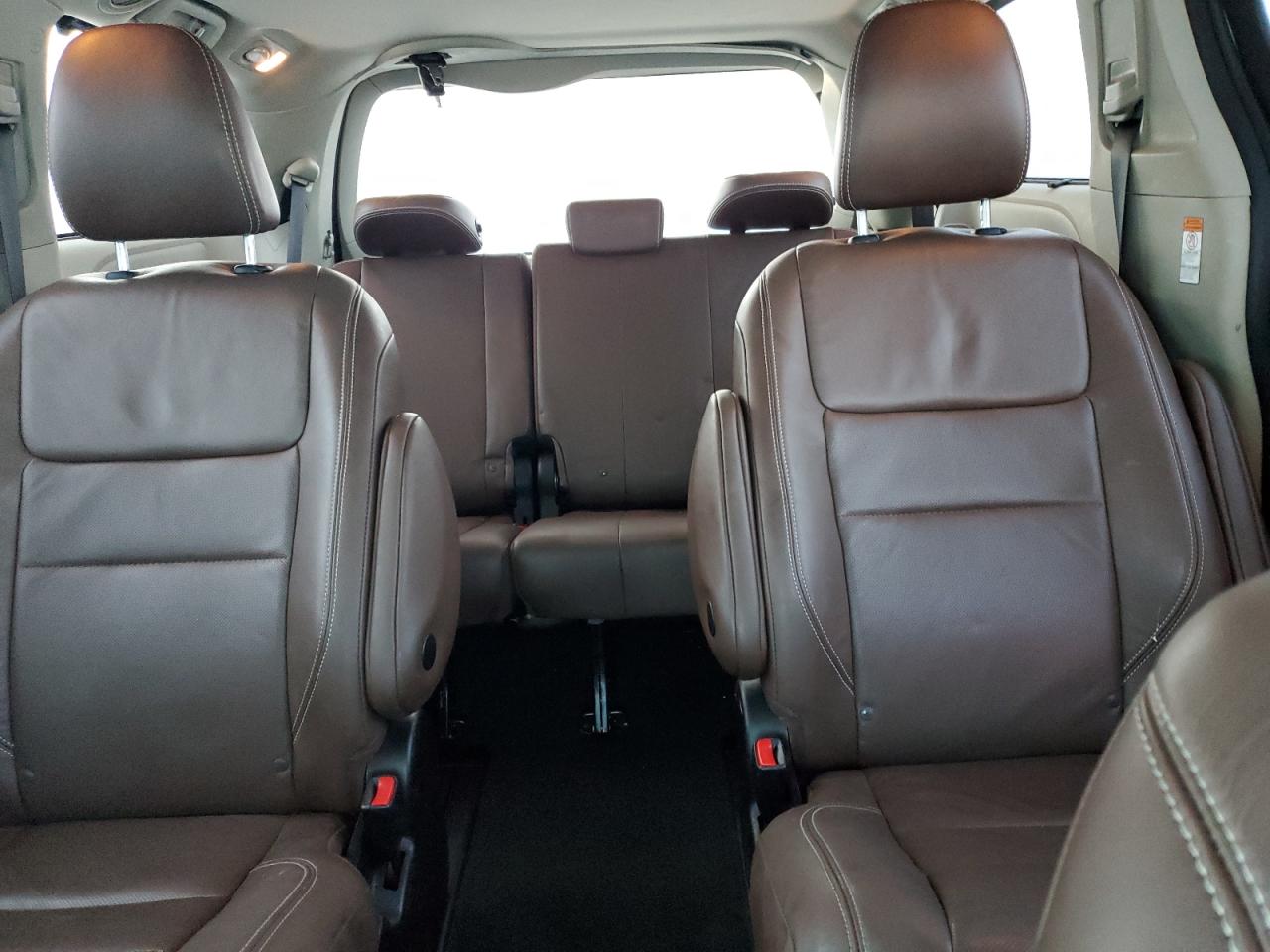 2019 Toyota Sienna - Image 10