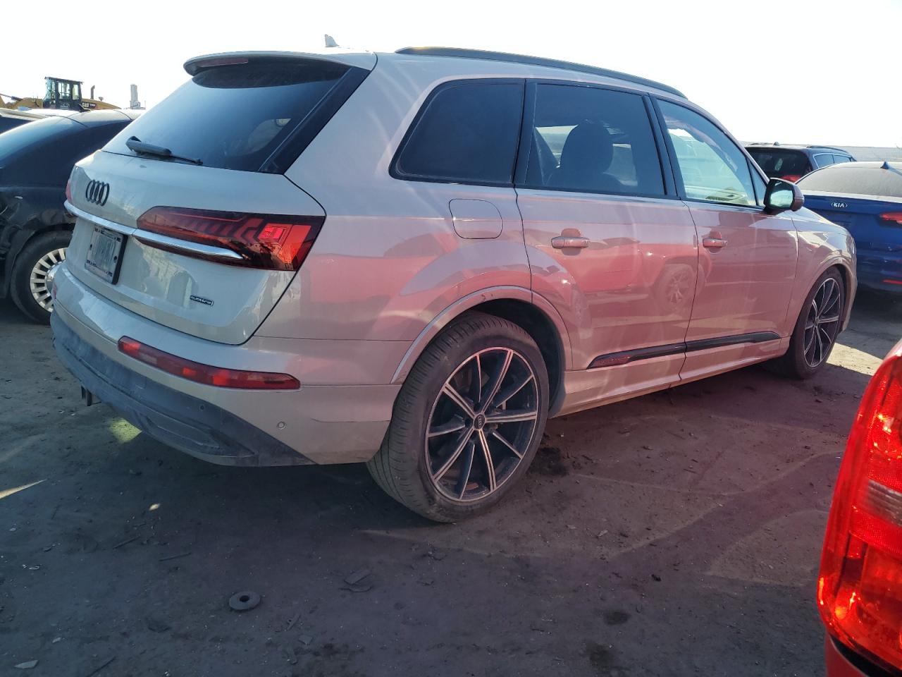 2021 Audi Q7 - Image 3