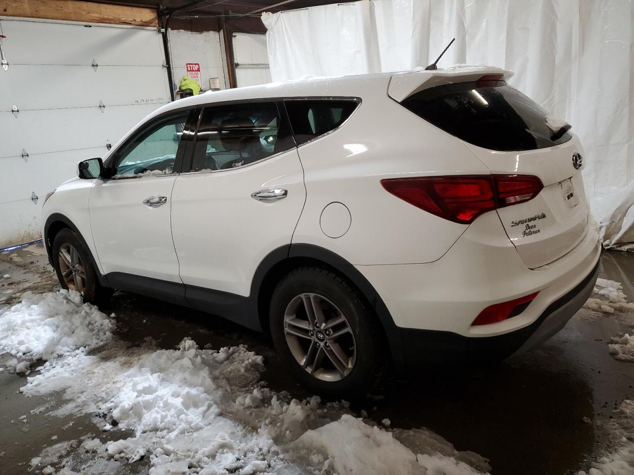 VIN 5XYZTDLBXJG565564 2018 HYUNDAI SANTA FE no.2