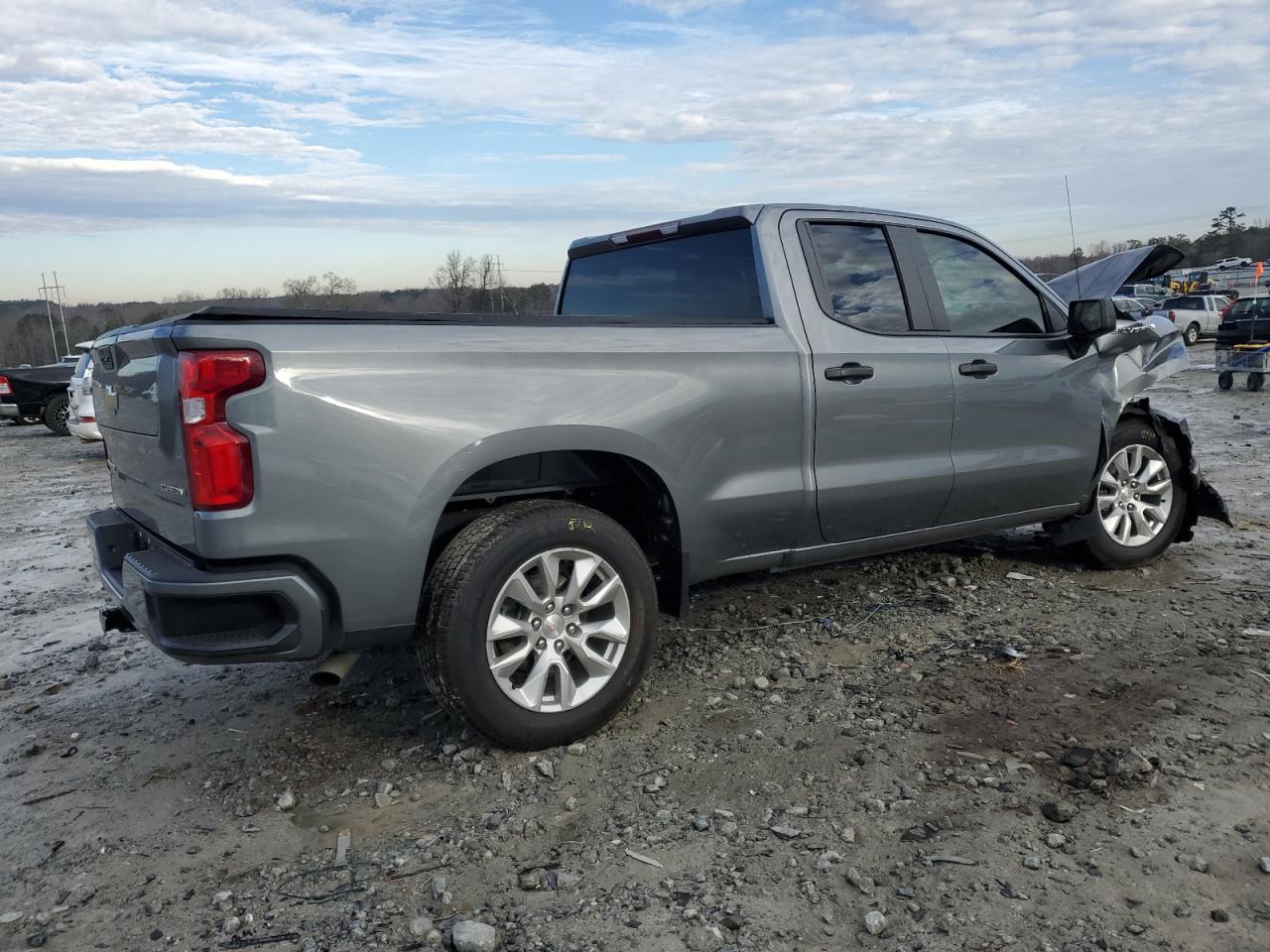 2022 Chevrolet Silverado - Image 3