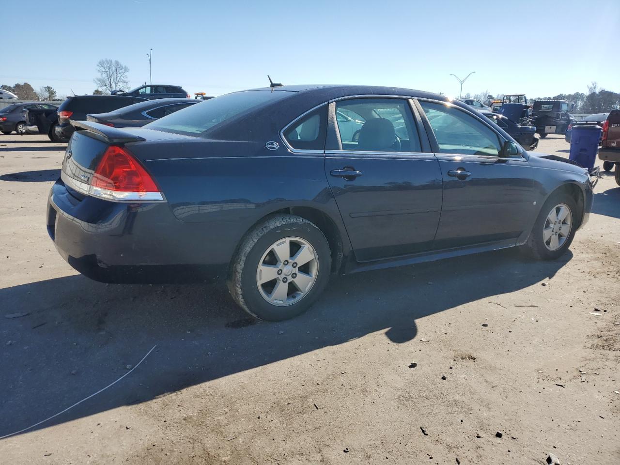2009 Chevrolet Impala - Image 3