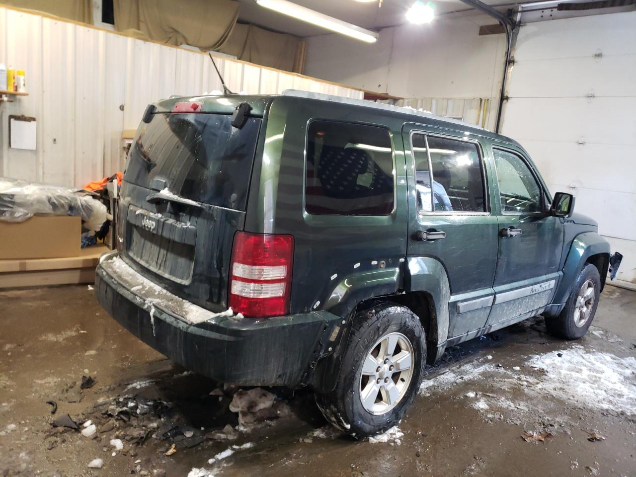 2012 Jeep Liberty (North America) - Image 3