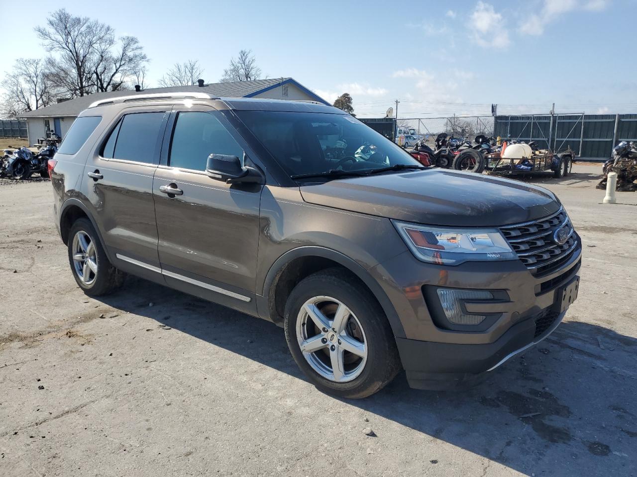 2016 Ford Explorer - Image 4