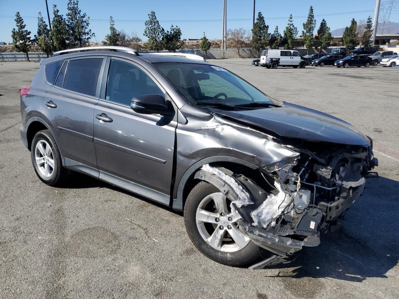 2014 Toyota RAV 4 - Image 4