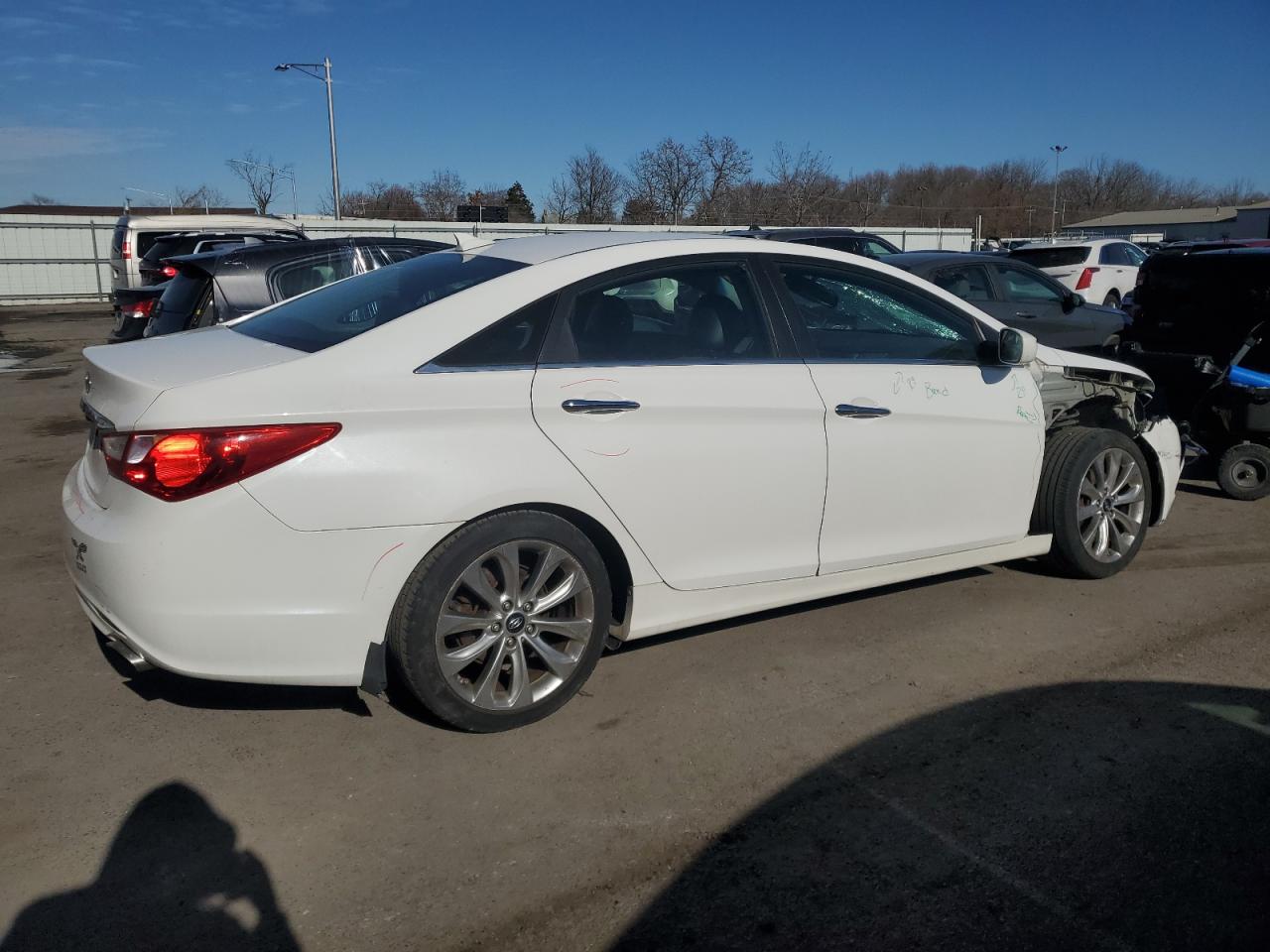 2013 Hyundai Sonata - Image 3