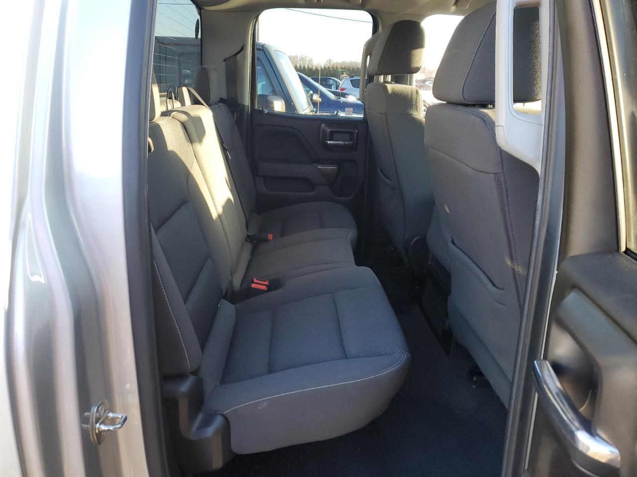 2019 GMC Sierra - Image 10