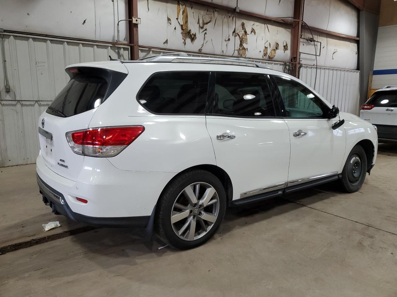 2013 Nissan Pathfinder - Image 3