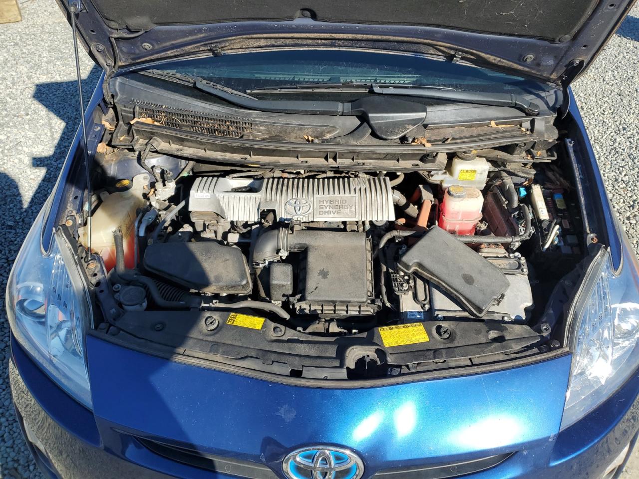 2010 Toyota Prius - Image 12