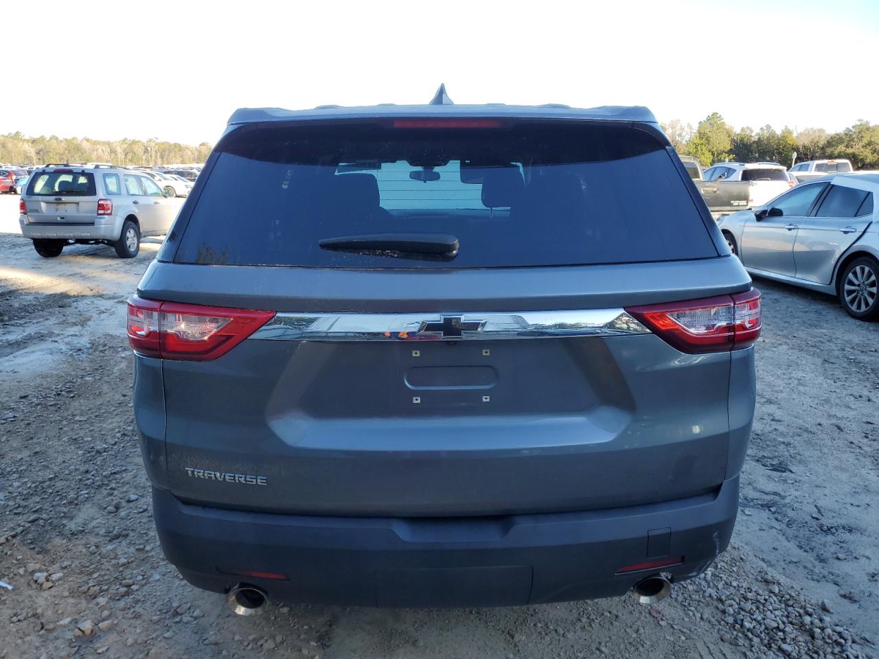 2019 Chevrolet Traverse Ls VIN: 1GNERFKWXKJ281051 Lot: 86358584