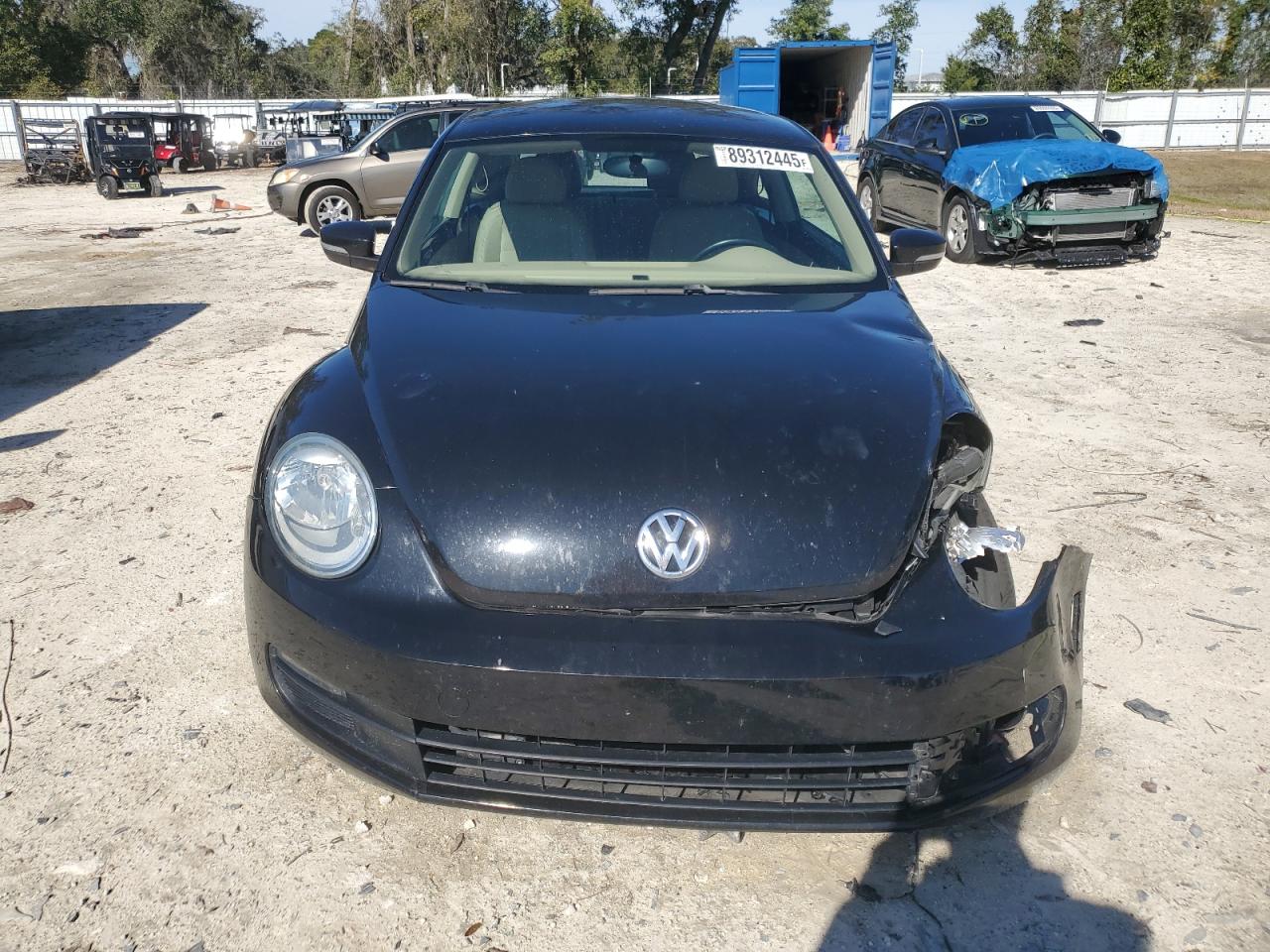 2013 Volkswagen Beetle - Image 5
