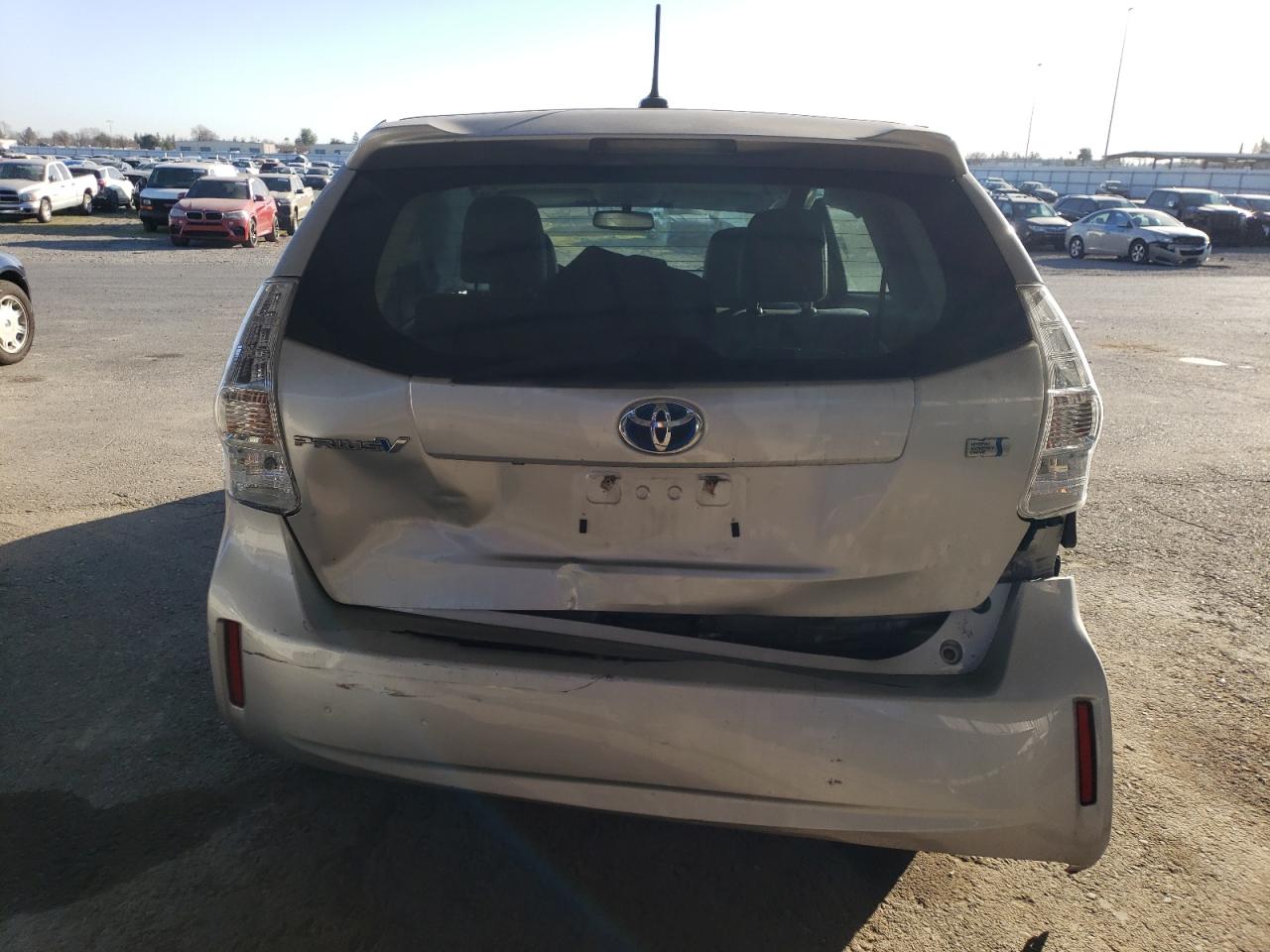 2012 Toyota Prius - Image 6