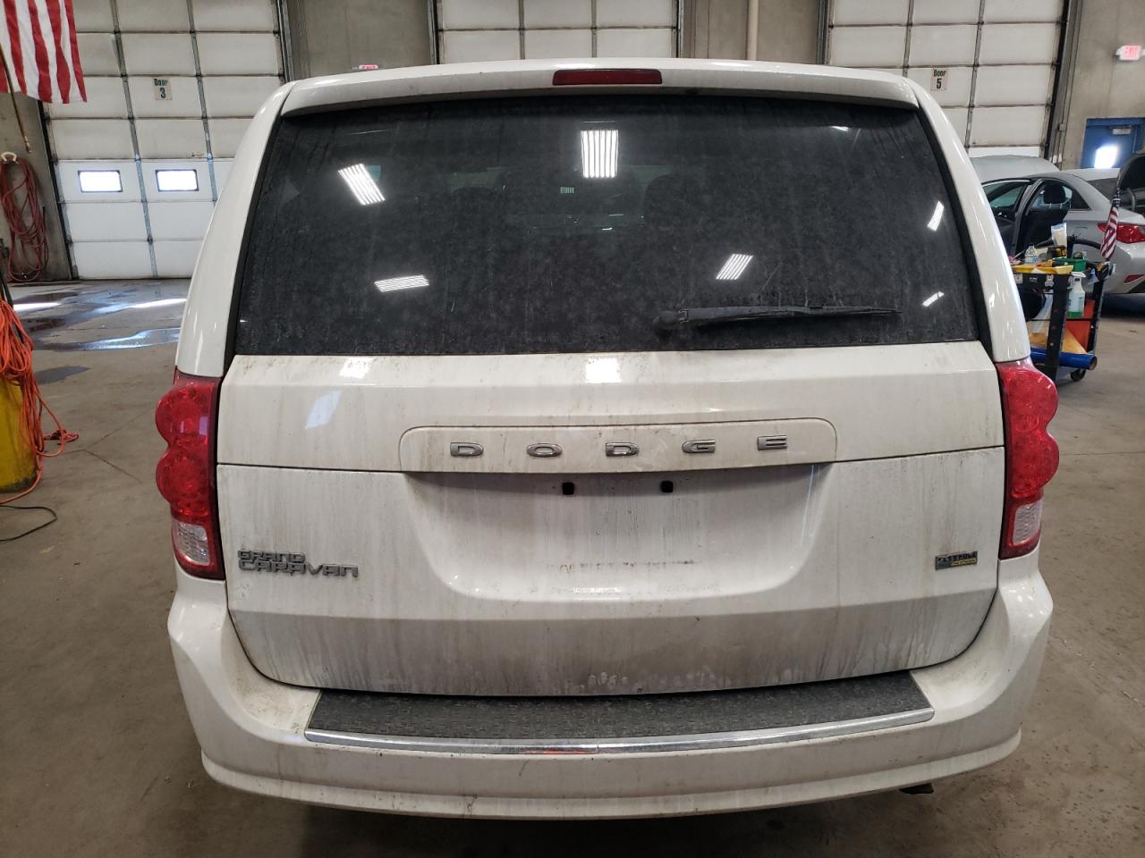 2013 Dodge Caravan - Image 6