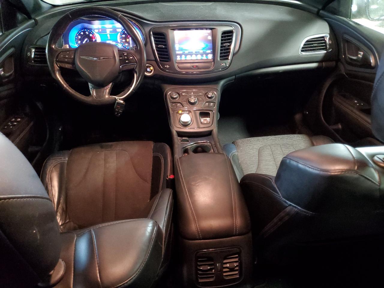 2015 Chrysler 200 - Image 8