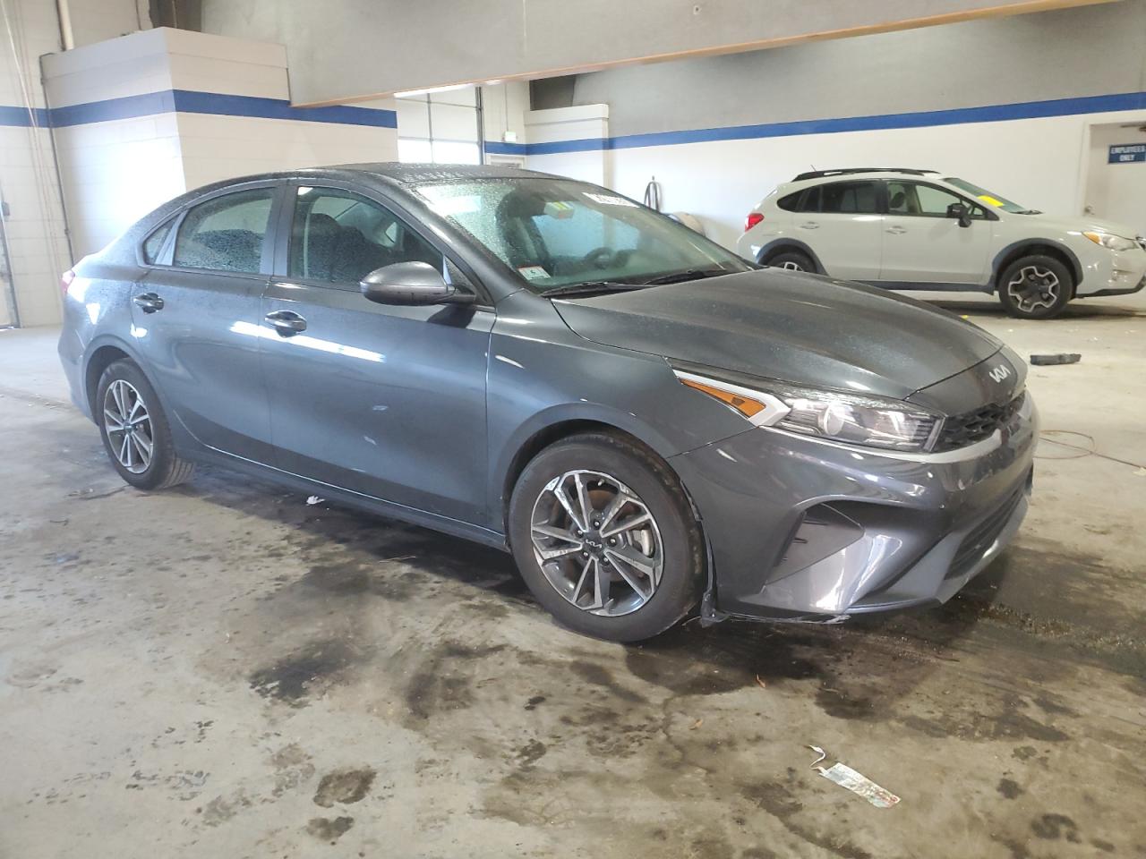 2023 Kia Forte - Image 4