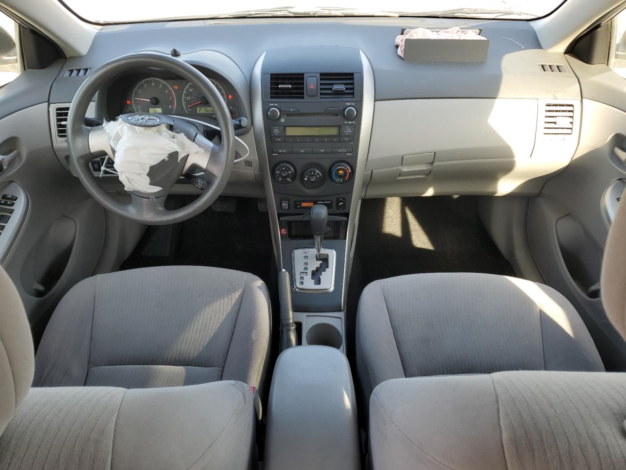 2010 Toyota Corolla - Image 8