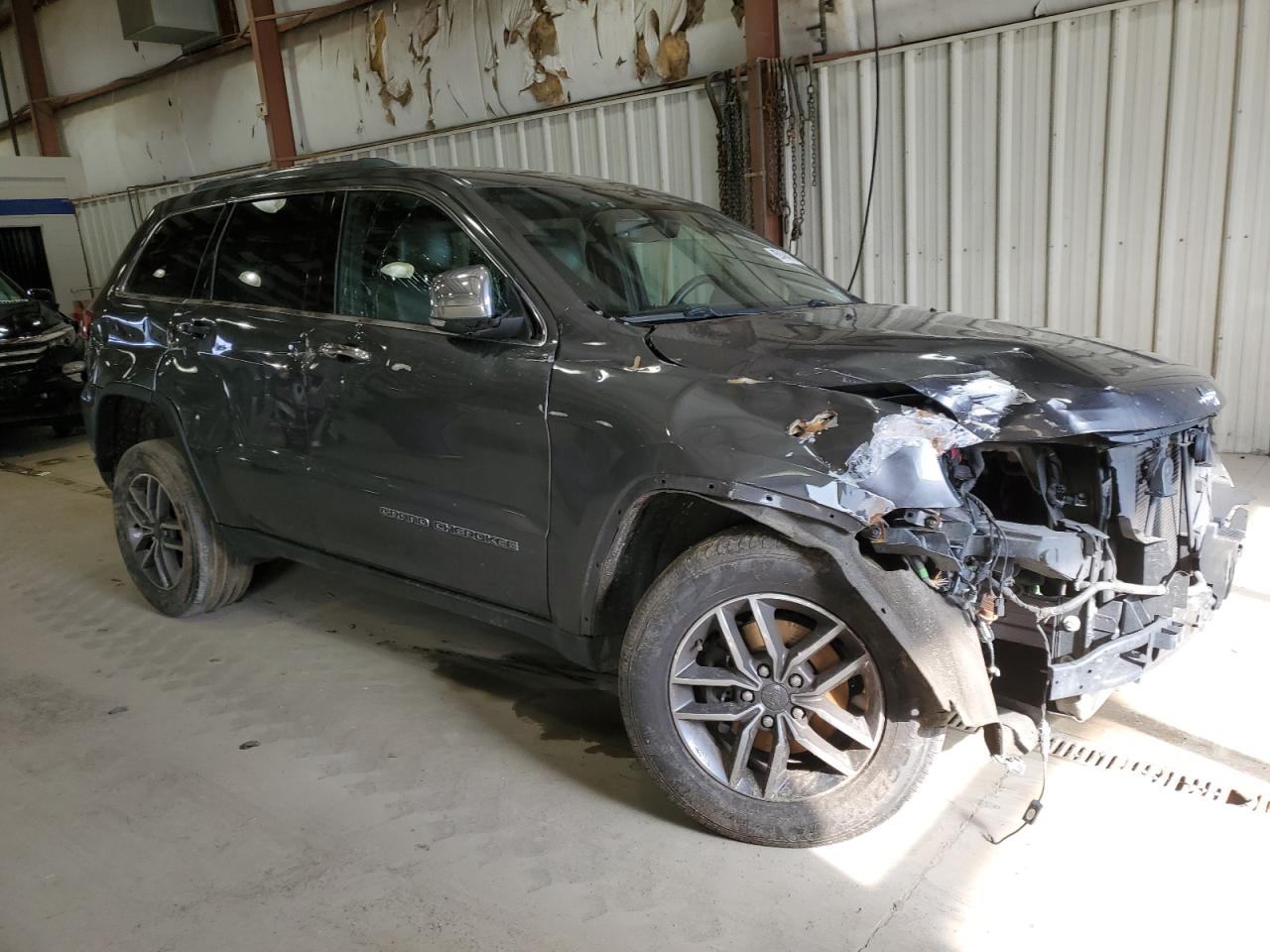 2020 Jeep Grand Cherokee - Image 4