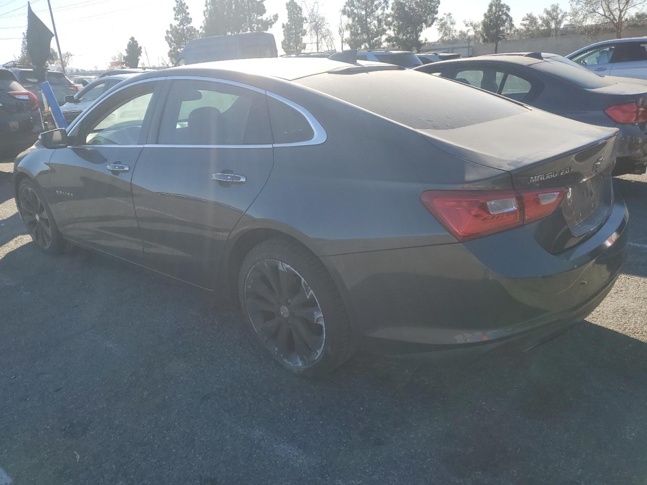 2016 Chevrolet Malibu - Image 2