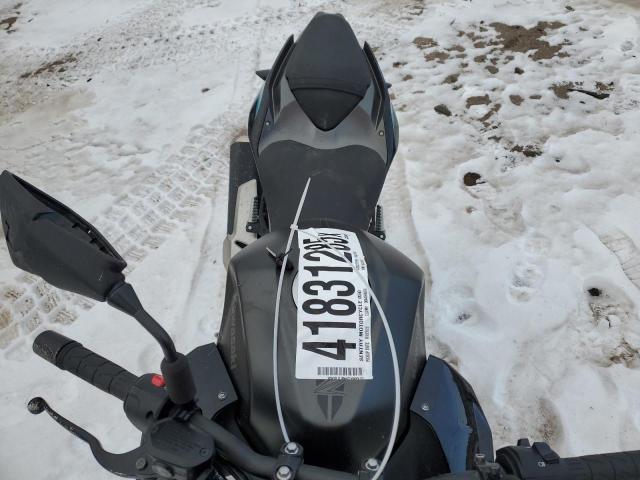  KAWASAKI ER400 D 2023 Черный
