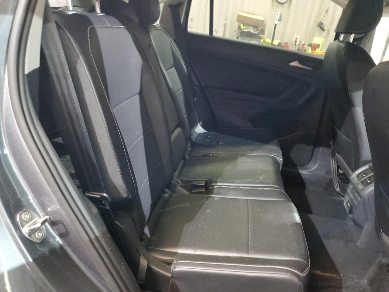 2021 Volkswagen Tiguan - Image 11