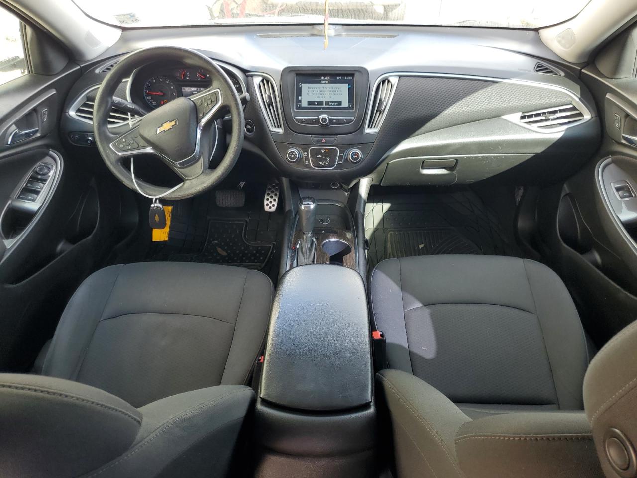 2017 Chevrolet Malibu - Image 8