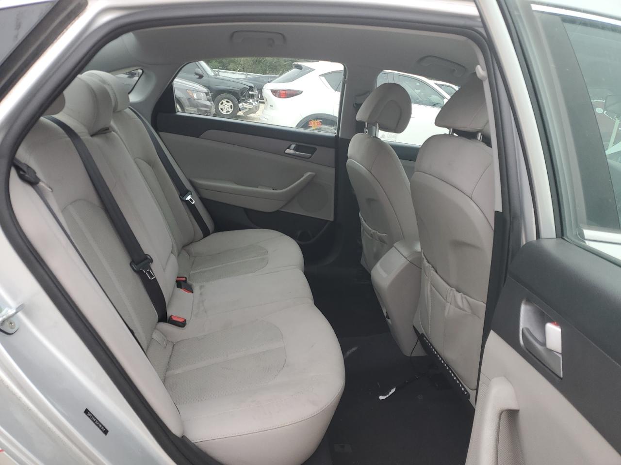 2016 Hyundai Sonata - Image 10
