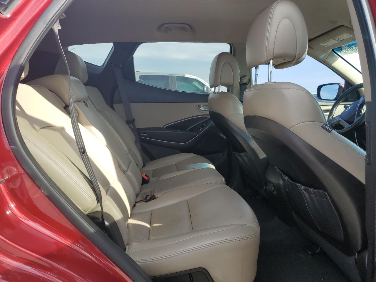 2013 Hyundai Santa Fe - Image 10