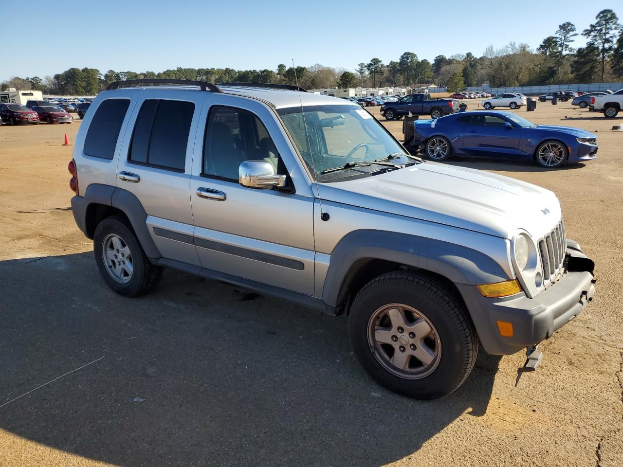 2007 Jeep Liberty (North America) - Image 4